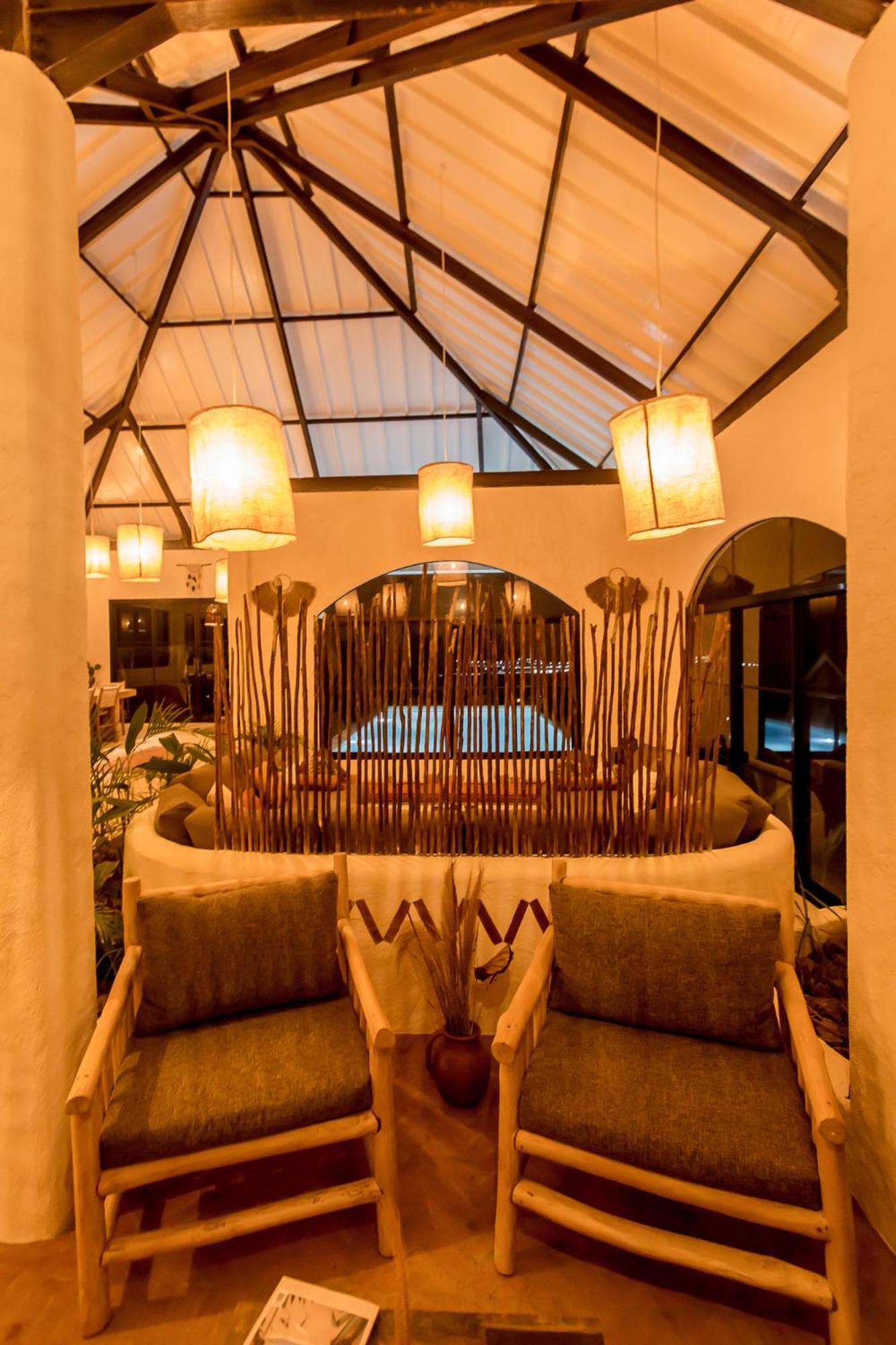 Drop In Surf Lodge Kuta  外观 照片